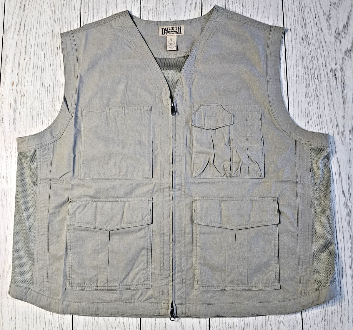 NEW Duluth Trading 2XL Vented Utility Vest Work Fishing Hunting Camping Pockets