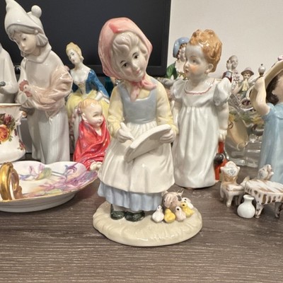 Duncan Designs Espana Girl Reading with Birds Porcelain Figurine Glossy