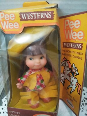 N.O.S. 1960'S Pee Wee Westerns Pocket Sized Cowgirl Uneeda PeeWee #70470 (READ)