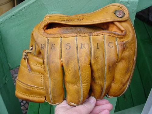 Vintage 1940's Rawlings DW 12 Official Softball Glove Made In The USA RHT - Picture 3 of 12