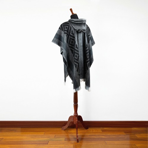 Lightweight BABY ALPACA Wool Hooded Poncho Pullover UNISEX Handmade in Ecuador - Picture 6 of 9