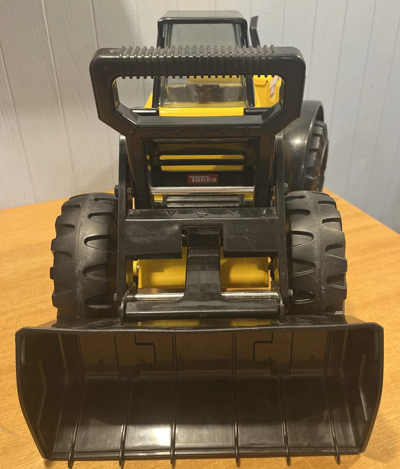 Excavadora cargadora frontal Tonka 838 2012 # 93920 Foto 2 de 4