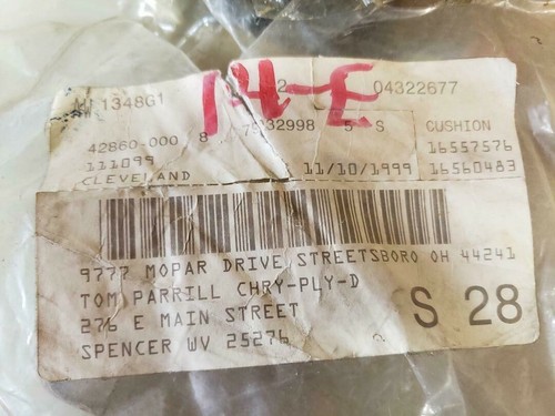 MOPAR STABILIZER BAR INNER BUSHING P/N 4322677 GENUINE OEM NOS PART X1 84-93 - Picture 5 of 7