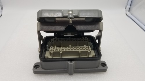 Harting 093000480301 HAN 48B Base with plastic cover & 2 HAN24E-F Connectors - Picture 2 of 3
