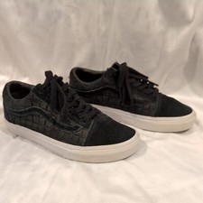 Vans 721278 Old Skool black on black checkerboard suede. men's 5.0, women's 6.5