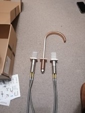 Dreiteilige Waschtischarmatur der italienischen Firma Treemme