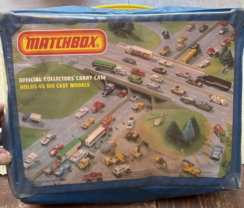 2 Vintage 1980 Matchbox Official Collector's Cases With 39 Cars - Some Vintage!! - Picture 5 of 18