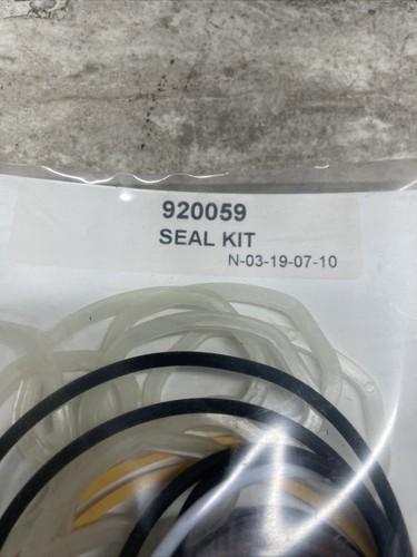 920059 Seal Kit For Eaton Vickers, New - Picture 2 of 5