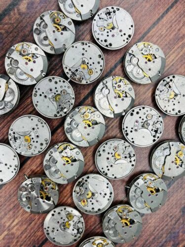 Vintage Uhrwerke Zahnradsatz 55 tlg rund 20mm Mechanismen Steampunk Teile - Bild 2 von 13