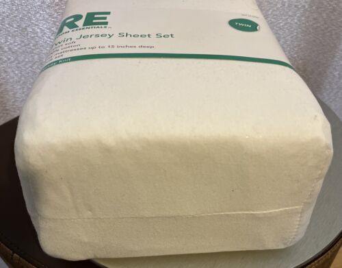 Twin Sheet Set White Soft Jersey Style Flat, Fitted, Pillowcase Room Essentials - Picture 6 of 6