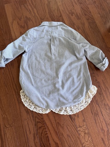 Umgee Sz L Blue Striped Button Down Tunic Blouse Lace Hem Boho Cottagecore - Picture 6 of 12