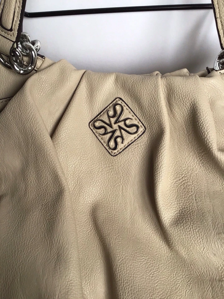 Cartera de cuero tostado Simply Vera Wang parte cadena asas imán cierre y SidePoc Foto 2 de 4