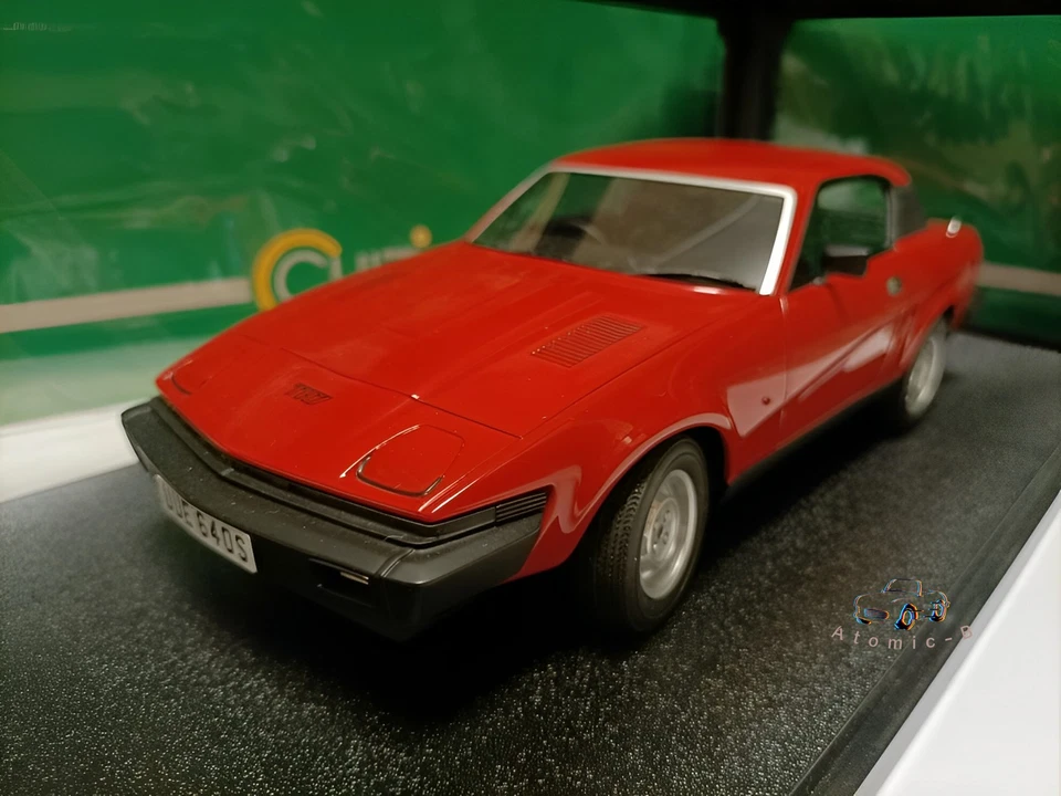 Cult 1:18 Triumph TR7 cupé 1979 modelo cupé resina roja Foto 2 de 4