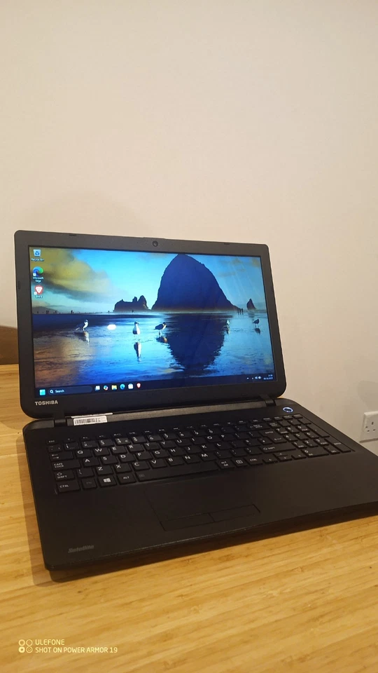 Toshiba Satellite C50-B-12C Laptop AMD A4 8GB RAM 450GB SSD Win11 Pro - Image 3 of 4