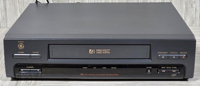 General Electric VG4020 4-Head Pro-Fect System VCR VHS Player No Remote - TESTED