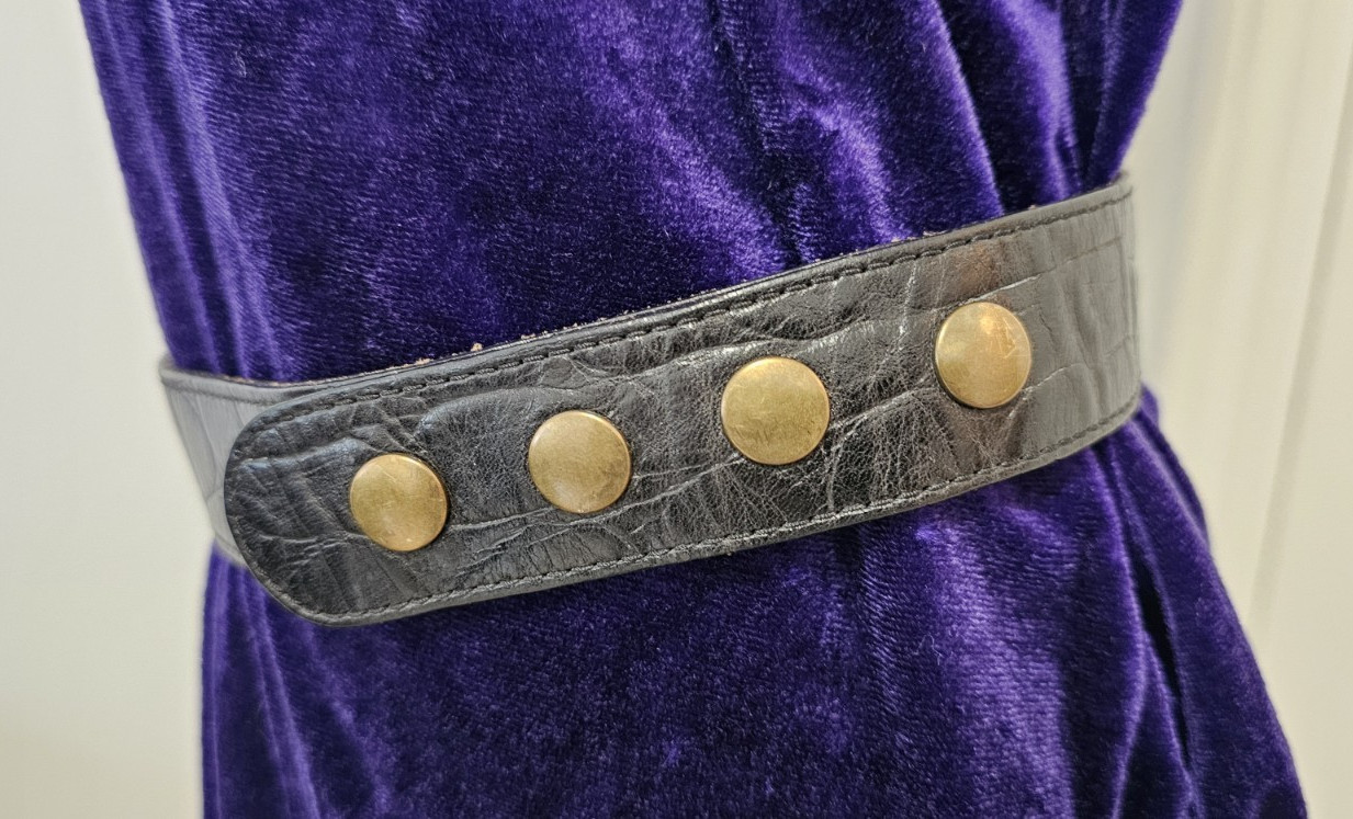 Streets Ahead Black Leather Belt M Brass Chain Medallion Whimsy Renfaire Fairy