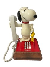 Vintage The Snoopy  Woodstock 1976 Push Button Desk Telephone