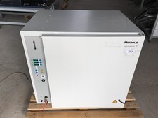 Heraeus Kendro Typ Cytoperm 2 CO&sup2; Incubator Brutschrank 50 & 180 Grad