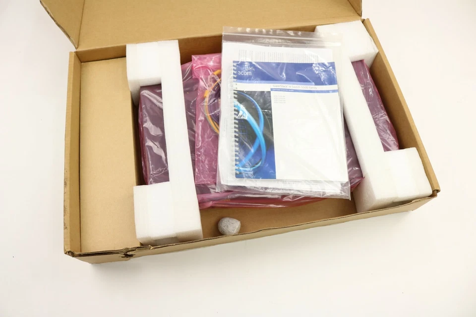 3Com 3CR17151-91 SuperStack 4 5500-SI 28-Port Switch - Image 2 of 4