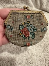 Antique 1930s Needlepoint Petit Point Tapestry Coin Purse Ornate Gold Tone Clasp