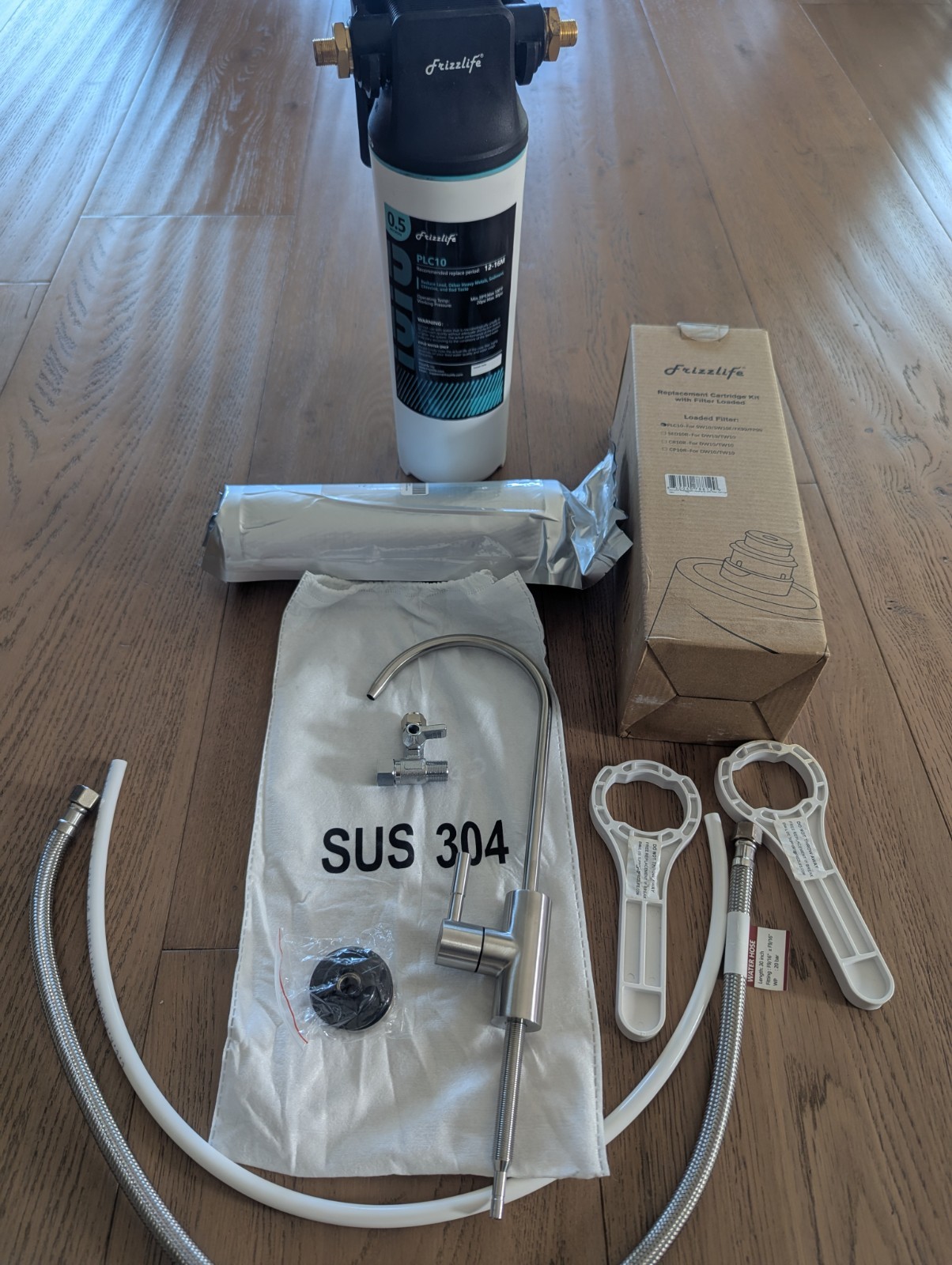 Frizzlife SW10 Under Sink H2O Filter With Extra Filters & Brushed Nickel Faucet.