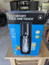 SodaStream Fizzi One Touch Elektrischer Wassersprudel/Soda Maschine Brandneu