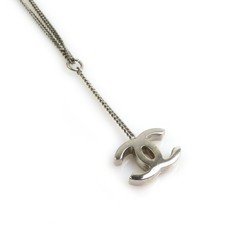Collana originale con logo CHANEL CC in metallo argentato - e61600i