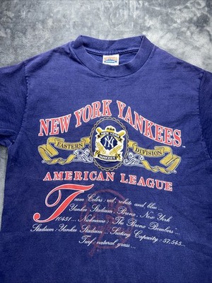 Vintage New York Yankees T Shirt Nutmeg Large American League MLB Blue Script