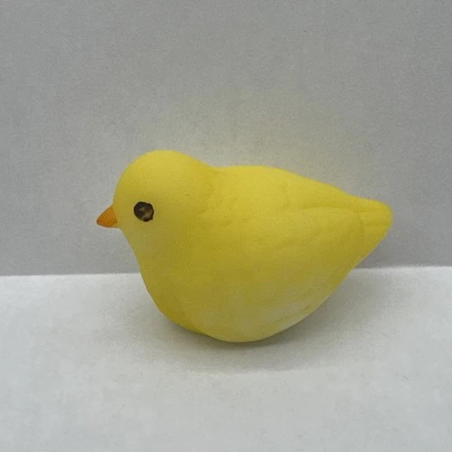 New ListingVTG Fenton Glass Yellow Bird Chick Chicken Peep Small Mini Handpainted R. Voshel