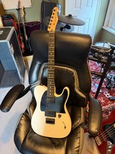 Fender Jim Root Telecaster Bare Knuckle pickups and Fender tweed case