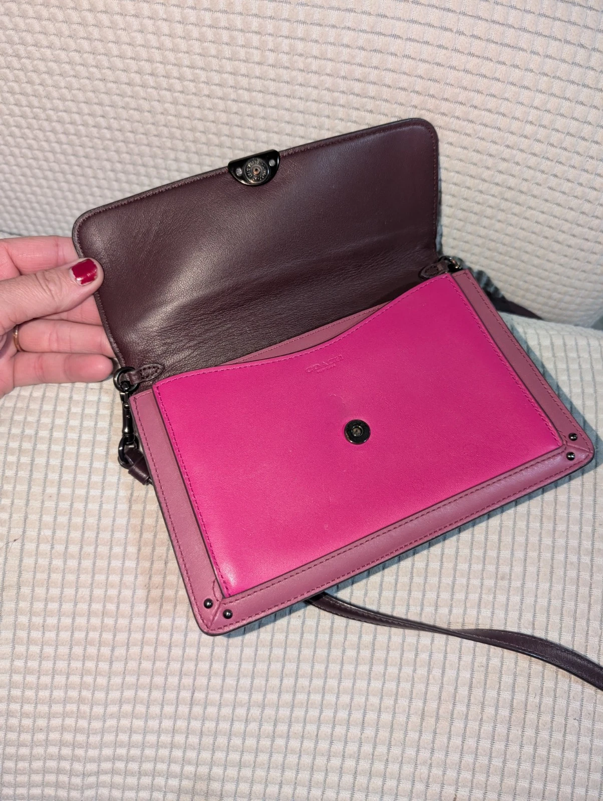 Borsa pochette Coach Dreamer rosa pelle conciata a guanti convertibile 76133