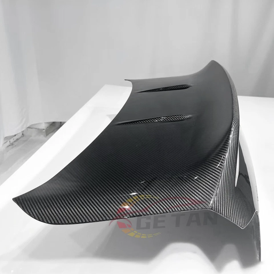 Baúl trasero de fibra de carbono estilo CSL para BMW M2 G87 Foto 3 de 4