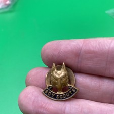 Vintage brass & enamel Boy Scouts Wolf Cubs Lapel badge scouting