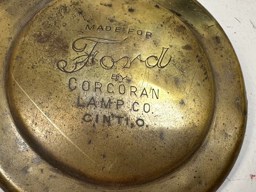 VINTAGE BRASS Top FORD LANTERN Light CORCORAN Lamp Chimney Old CAR Truck Auto - Picture 2 of 8
