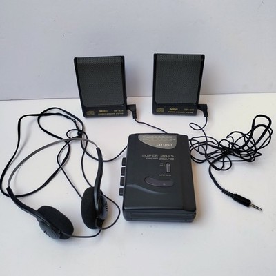 Aiwa Walkman HS-T20 Super Bass Stereo Radio Cassette Player headphones Speakers
