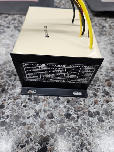 AGCO UNIVERSAL AUXILIARY POWER MODULE 72517987 - Picture 2 of 2