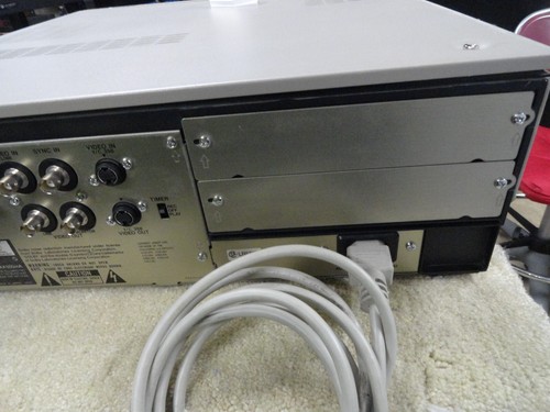 JVC BR-S800U SVHS Video Cassette Recorder - Picture 6 of 9