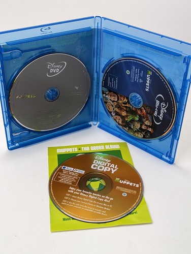 Disney's The Muppets Wocka Wocka Pack (3-Disc Set Blu-ray, DVD ) - Picture 3 of 4