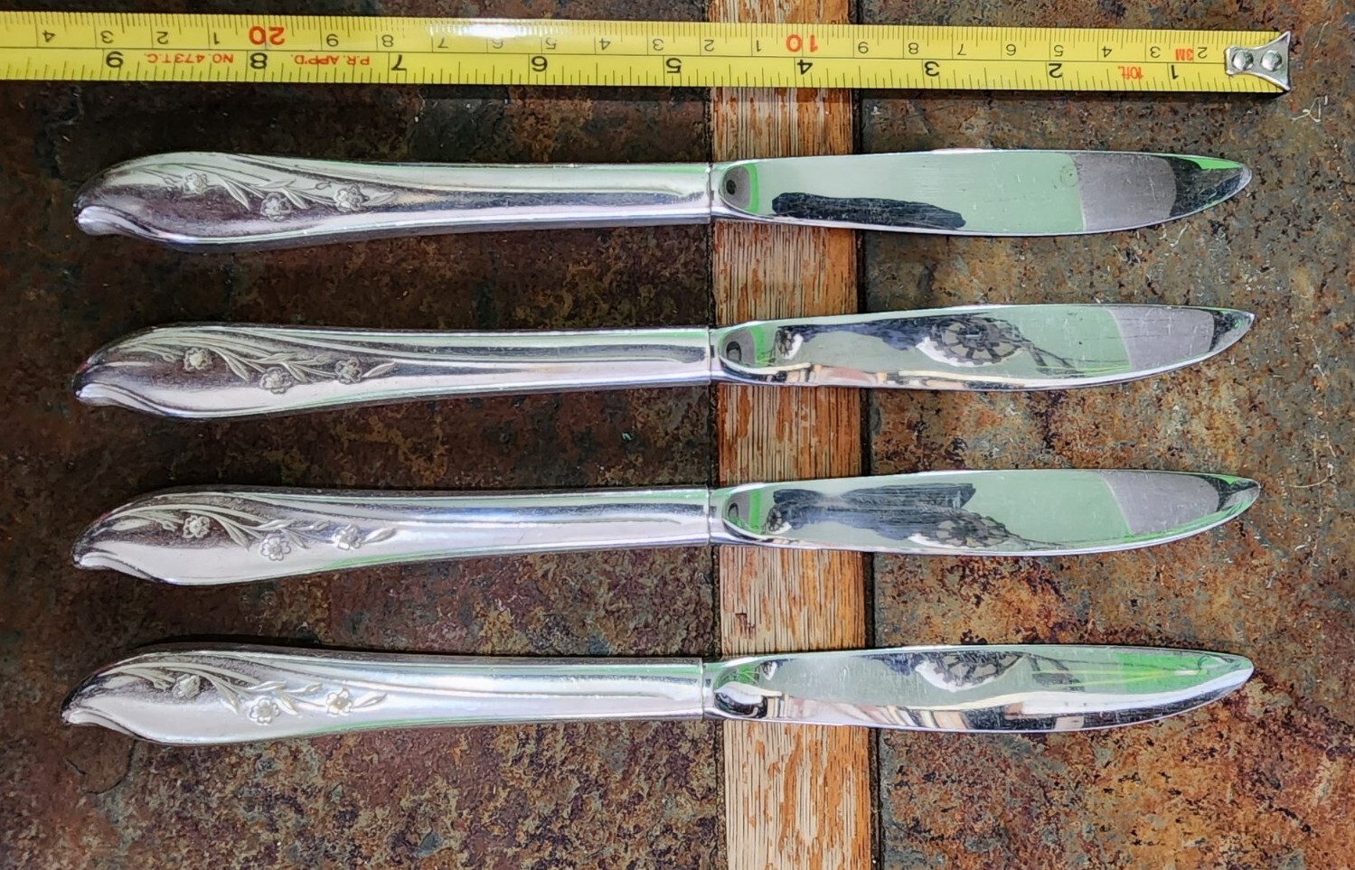 SET OF 12 MID CENTURY VINTAGE 1957 SPRINGTIME SILVERPLATED "9" TABLE