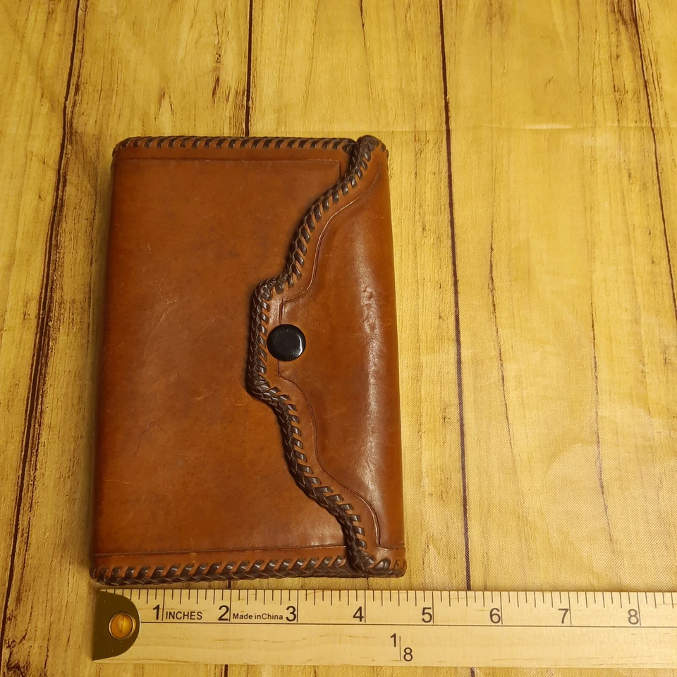 Cartera de cuero marrón estilo vintage mecanizado a mano - defectos defectuosos en la cremallera Foto 2 de 4