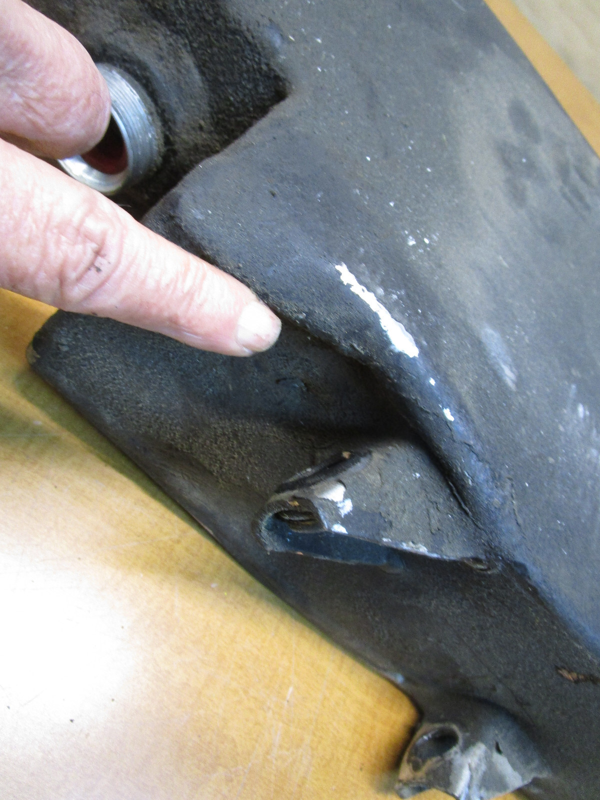 Ferrari 348 - Oil Tank -Dents-P/N 136428