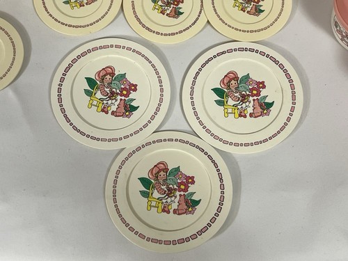 Vtg Chilton Aluminum Specialty Strawberry Shortcake Pretend Dishes Plates 15pc - Imagen 7 de 8