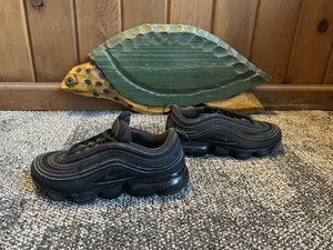nike air vapormax 97 black reflective
