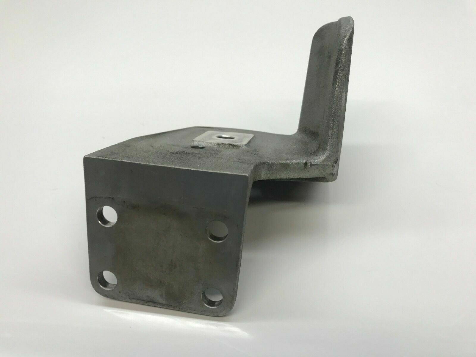 LAMBORGHINI AVENTADOR REAR DIFFERENTIAL MOUNT SUPPORT BRACKET OEM 470199353A
