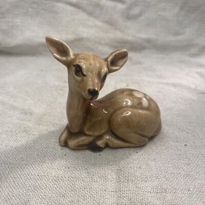 Vintage Hand Painted Ceramic pretty Detailed DEER fawn Figurine - Nice! bambi