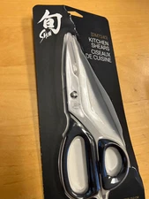 Shun - 9" Premium Kitchen Shears DM7240 in retail box.