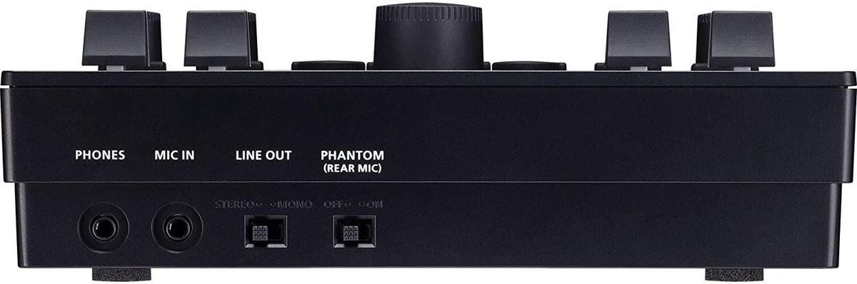 ROLAND VT-4 Voice Transformer Vocal Multi-Effects Processor Live