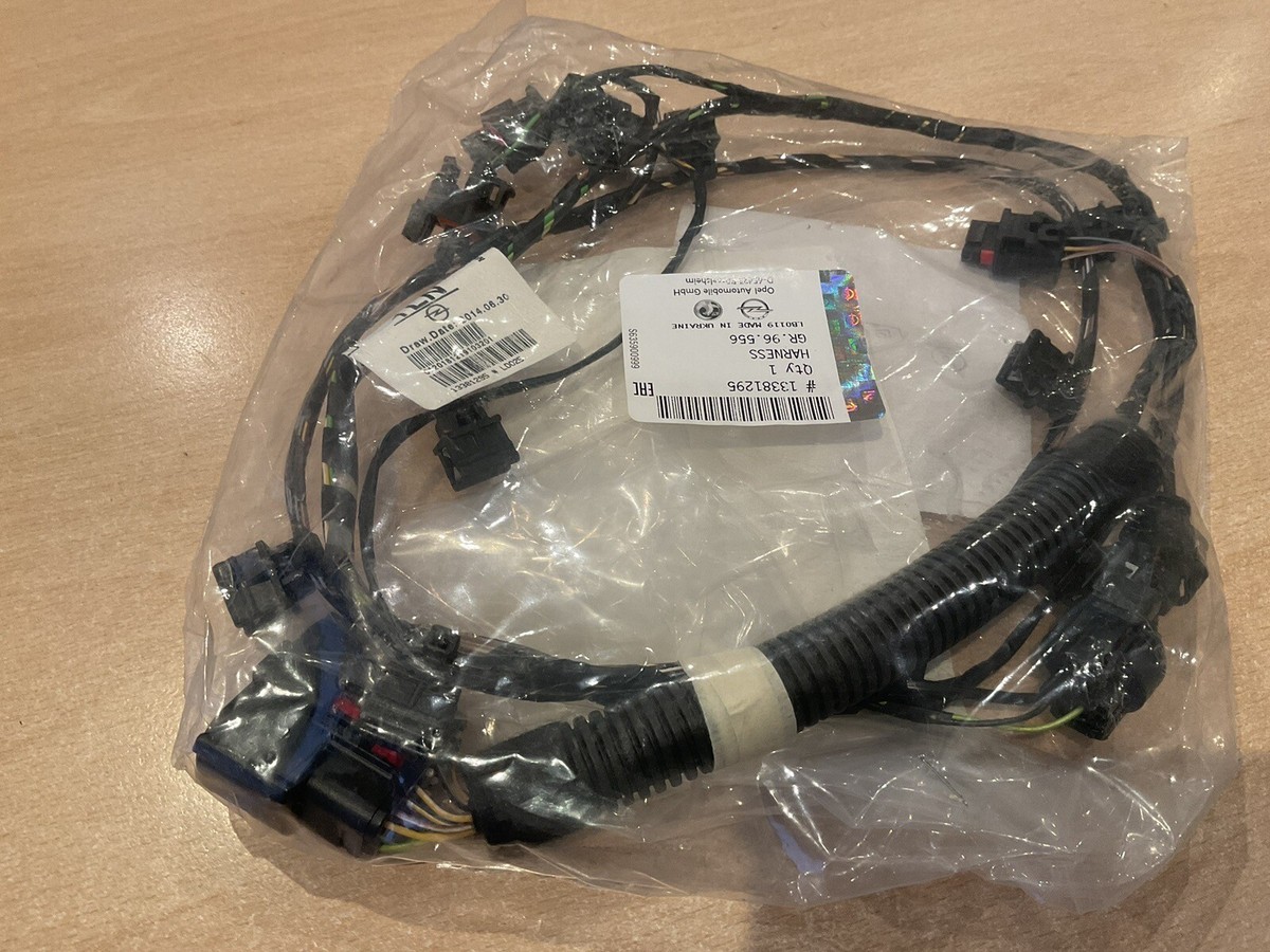 GENUINE VAUXHALL ASTRA K REAR BUMPER PDC PARKING SENSOR LOOM 