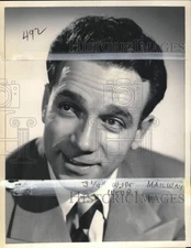 1954 Press Photo Dane Clark on "Crime and Peter Chambers" - pio25592