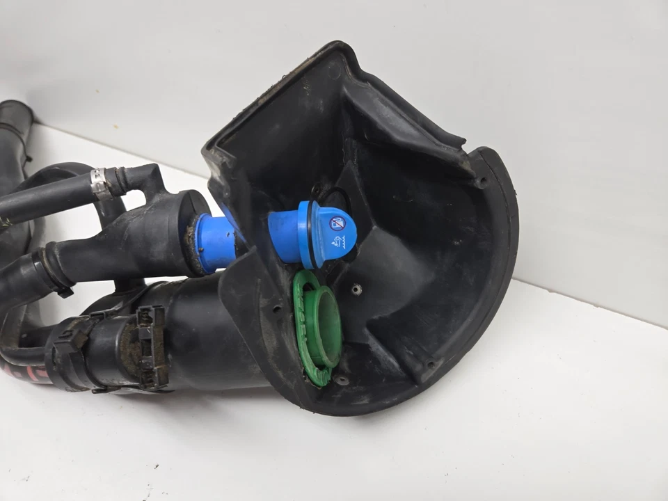 Ram 3500 2013-2018 6,7 cuello de llenado de combustible con plataforma doble larga def Foto 4 de 4